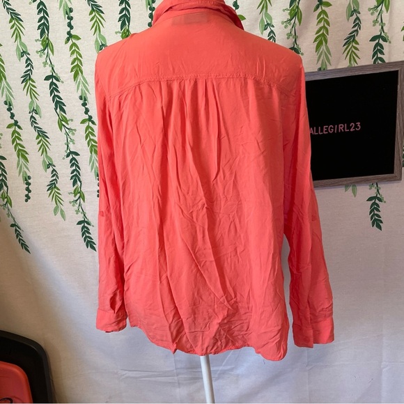 Size 1X Coral Button Down Blouse B2 - Picture 3 of 4